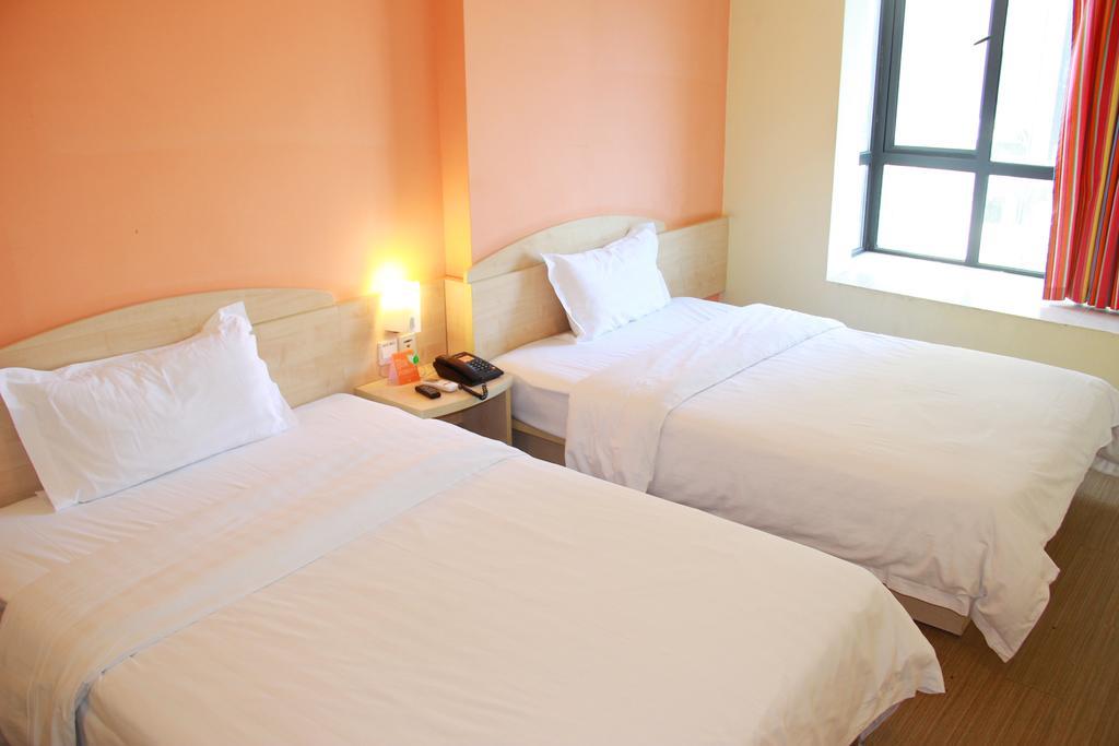 7Days Inn Beijing Liujiayao Station Bagian luar foto