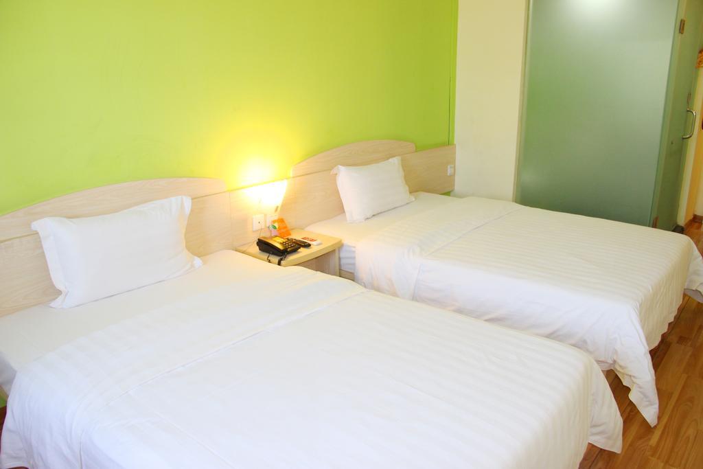 7Days Inn Beijing Liujiayao Station Bagian luar foto