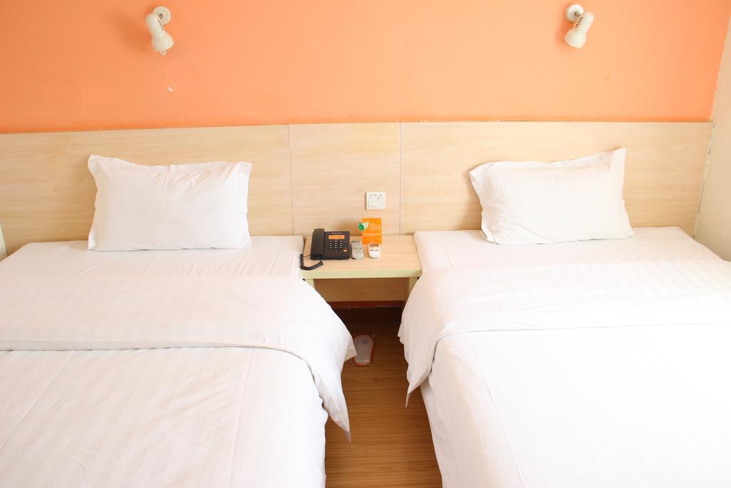 7Days Inn Beijing Liujiayao Station Bagian luar foto