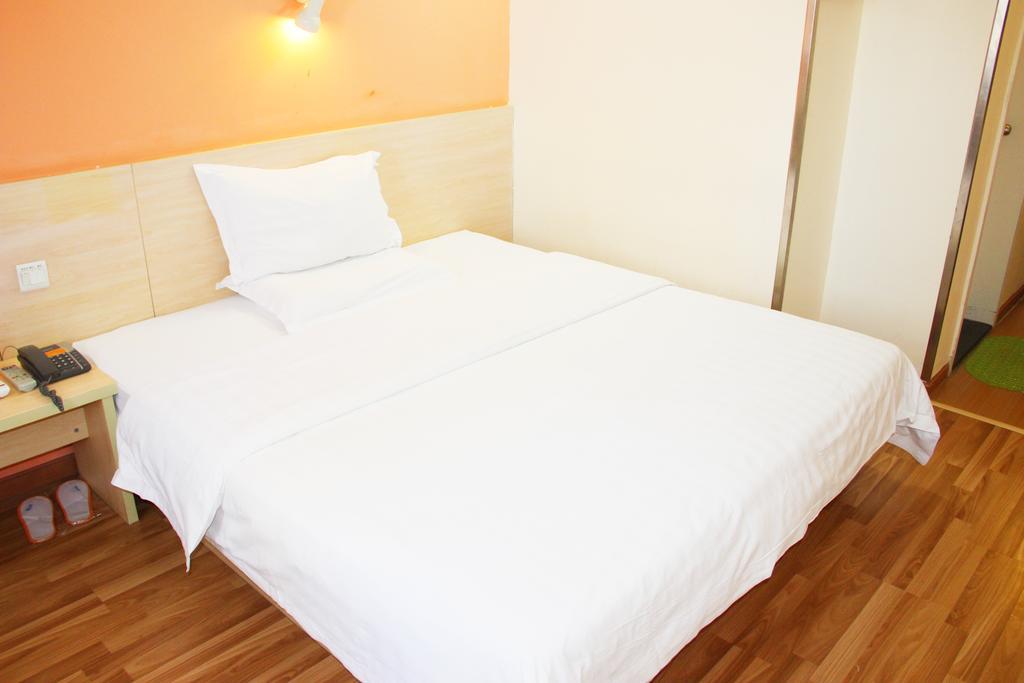 7Days Inn Beijing Liujiayao Station Bagian luar foto
